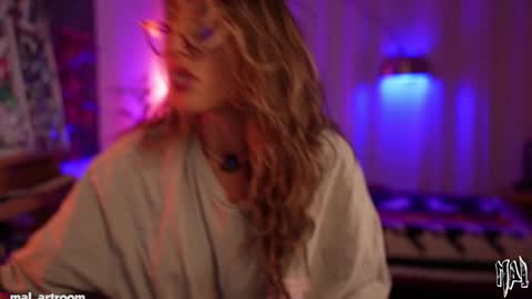 MAL ---  online show from September 15, 12:21 am