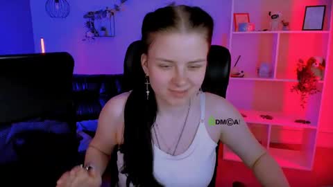 inga_gree online show from May 18, 4:07 am