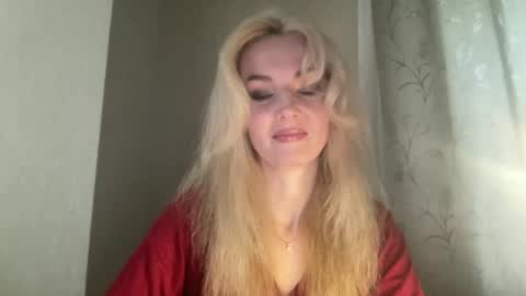 Snapshot of ingacat chatting on April 2, 7:17 am IngaCat online show from April 2, 7:17 am