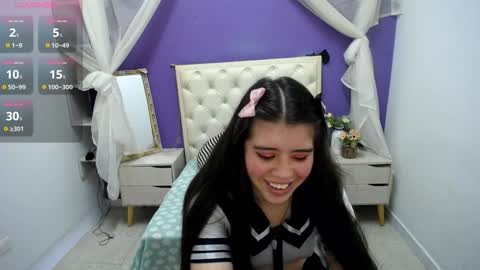 Snapshot of ingrid_casas chatting on December 28, 5:14 pm Ingrid petite online show from December 28, 5:14 pm