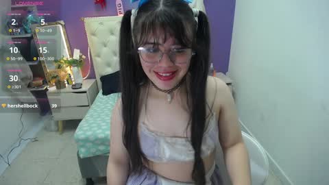 Snapshot of ingrid_casas chatting on February 6, 3:27 am Ingrid petite online show from February 6, 3:27 am