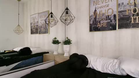 Snapshot of ingrid_rodriguezz chatting on April 21, 2:51 am Ingrid online show from April 21, 2:51 am