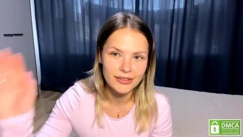 Kira online show from April 3, 2:04 pm