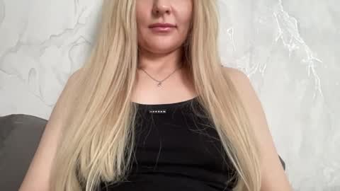 iniva05 online show from March 31, 1:22 pm