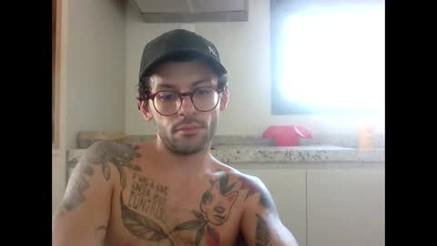Snapshot of inkedbro_ chatting on April 4, 1:08 pm inkedbro_ online show from April 4, 1:08 pm