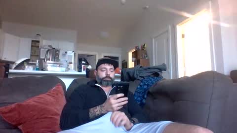Snapshot of inkedchase chatting on November 23, 9:36 pm Chaseak420 online show from November 23, 9:36 pm