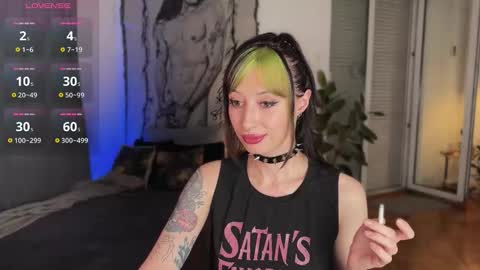 Xenia online show from December 3, 3:32 pm