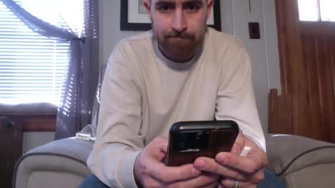 Snapshot of inmybackyard chatting on December 3, 7:11 pm InMyBackyard online show from December 3, 7:11 pm