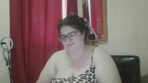 inna46_ online show from June 10, 12:37 pm