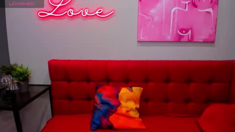 Inna online show from November 27, 8:49 am