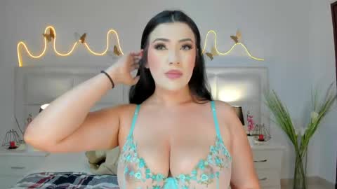 innavolkova online show from May 20, 12:11 pm