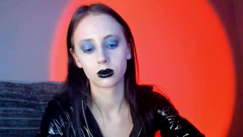 Snapshot of inner_light___ chatting on December 20, 3:52 pm Venera online show from December 20, 3:52 pm