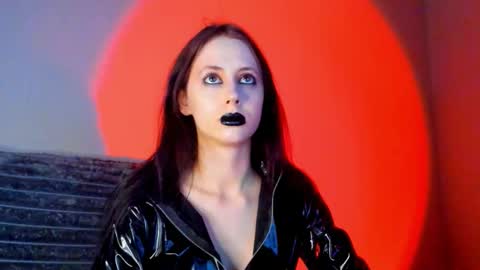 Snapshot of inner_light___ chatting on February 7, 4:43 pm Venera online show from February 7, 4:43 pm