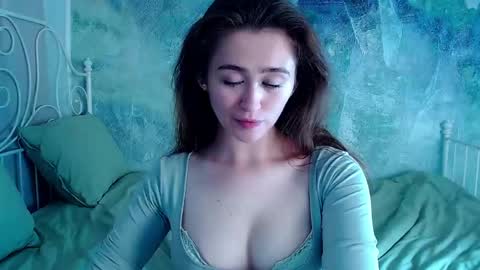 Lina online show from May 18, 5:02 am