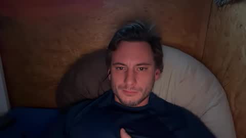 Snapshot of innocent__bystander chatting on November 23, 3:34 pm innocent__bystander online show from November 23, 3:34 pm