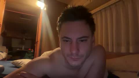 Snapshot of innocent__bystander chatting on January 11, 5:34 am innocent__bystander online show from January 11, 5:34 am