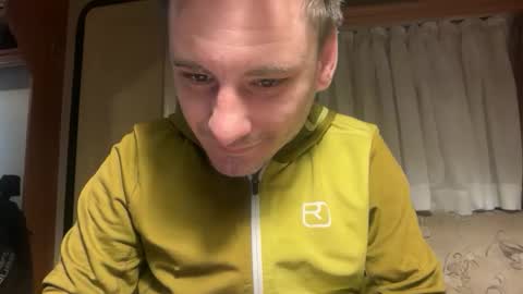 Snapshot of innocent__bystander chatting on January 12, 9:47 am innocent__bystander online show from January 12, 9:47 am