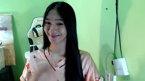 Reign online show from January 9, 5:04 pm