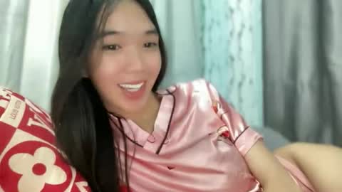 Reign online show from May 11, 11:49 am
