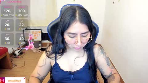 Snapshot of innocentchurchgirlll chatting on February 7, 5:05 pm Luna online show from February 7, 5:05 pm