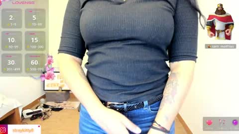 Snapshot of innocentchurchgirlll chatting on June 5, 12:39 am Luna online show from June 5, 12:39 am