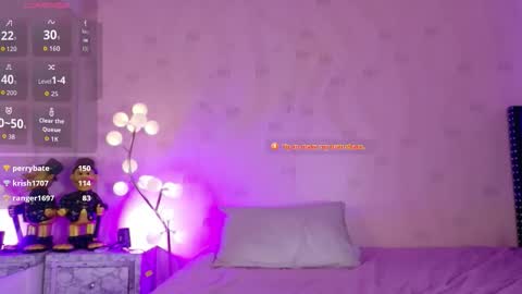 innocenthazel online show from March 16, 12:49 am