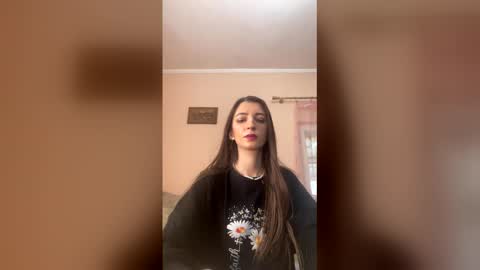 inocent_rossy13 online show from February 11, 10:20 am