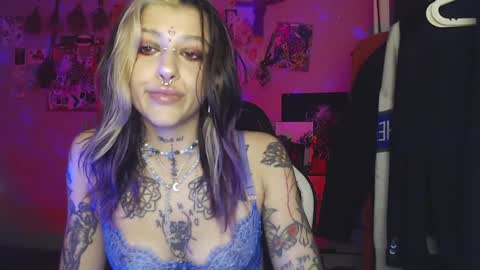 Insunnity666 online show from December 2, 8:00 pm