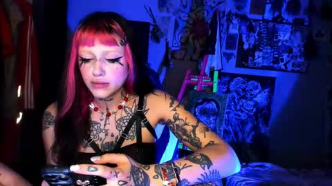 Snapshot of insunnity666 chatting on March 21, 8:23 pm Insunnity666 online show from March 21, 8:23 pm