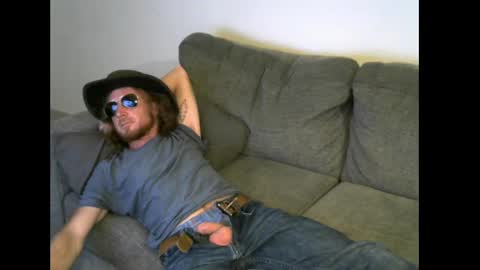 Snapshot of intcouple420 chatting on September 28, 5:57 am intcouple420 online show from September 28, 5:57 am