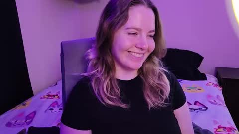 Snapshot of internetfairy_xo chatting on March 1, 8:05 am Faye online show from March 1, 8:05 am