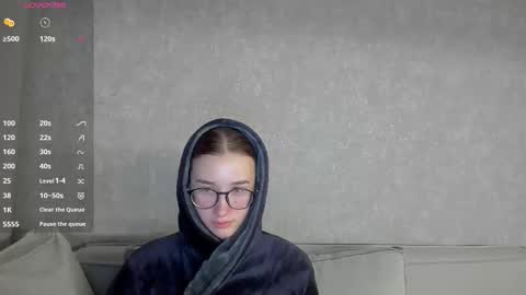 Snapshot of internetsexplorer chatting on January 18, 6:28 am Bernadette Join online show from January 18, 6:28 am