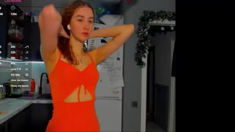 Snapshot of internetsexplorer chatting on February 9, 6:17 am Bernadette Join online show from February 9, 6:17 am