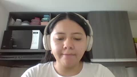 Snapshot of inthegreenway chatting on March 6, 2:24 pm Iris 3 online show from March 6, 2:24 pm