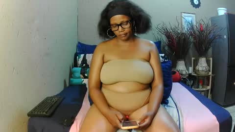 boniswa caroline online show from April 11, 7:18 pm