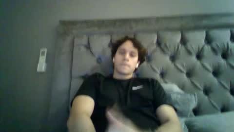 Snapshot of introducingthebrilliance chatting on February 22, 7:29 am WillyTripleXxx online show from February 22, 7:29 am