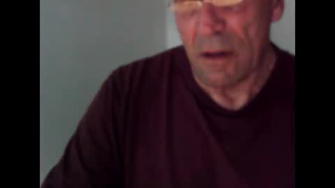 Snapshot of invested2022 chatting on November 3, 4:19 pm Invested online show from November 3, 4:19 pm