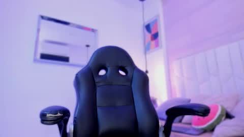 io_chie_ online show from March 19, 3:54 am