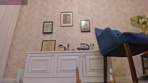 Snapshot of iolantthe chatting on February 12, 11:51 pm Iolanthe online show from February 12, 11:51 pm