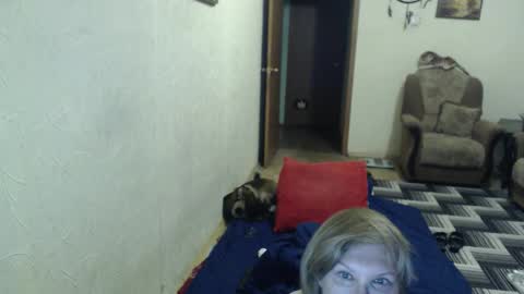 Snapshot of irenalegs chatting on December 22, 5:48 am irenalegs online show from December 22, 5:48 am