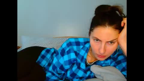 Snapshot of irina9793 chatting on April 2, 8:56 am irina online show from April 2, 8:56 am