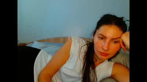 Snapshot of irina9793 chatting on April 6, 8:59 am irina online show from April 6, 8:59 am