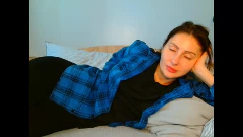 irina online show from May 15, 10:33 am