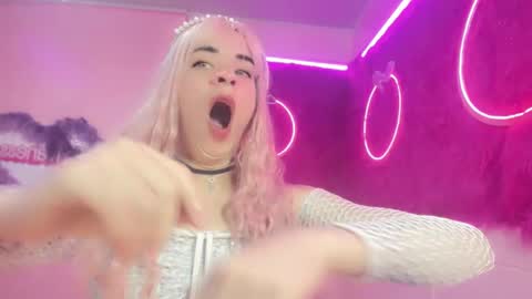 Snapshot of irina_lechera_ chatting on December 7, 11:40 am Irina online show from December 7, 11:40 am