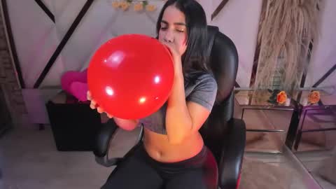 irina_rousee online show from May 13, 12:57 pm