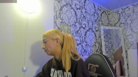 Snapshot of irina_tay1 chatting on February 25, 3:16 am IRINA online show from February 25, 3:16 am