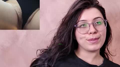 Snapshot of irinasweet1 chatting on January 18, 11:30 pm Irina online show from January 18, 11:30 pm