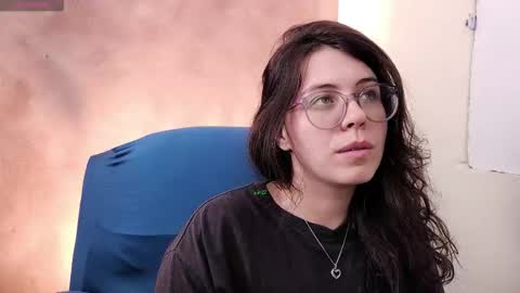 Snapshot of irinasweet1 chatting on February 9, 11:25 am Irina online show from February 9, 11:25 am