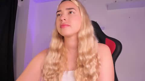 iris online show from February 9, 3:12 pm