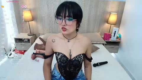 Iris online show from February 9, 7:40 pm